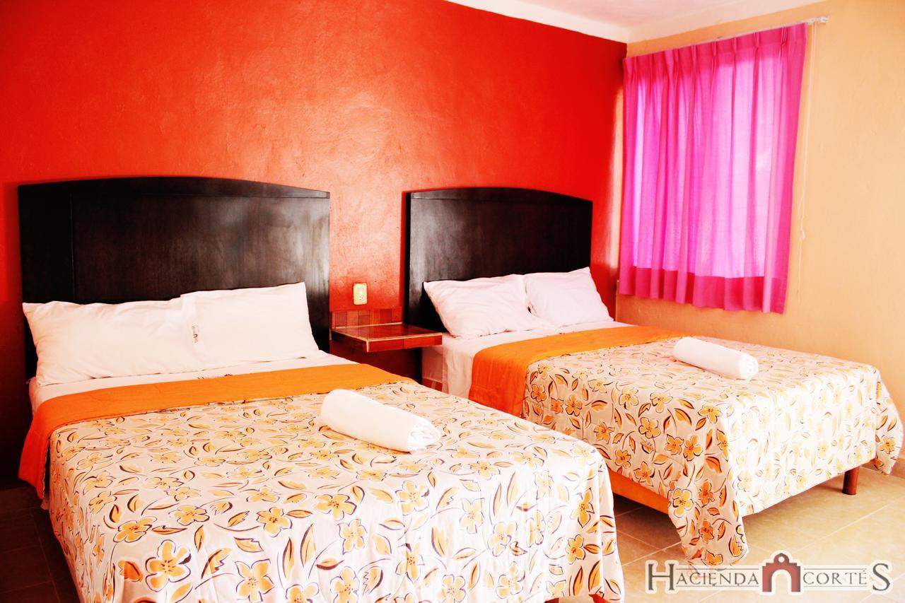 Hotel Hacienda Cortes ميريدا المظهر الخارجي الصورة
